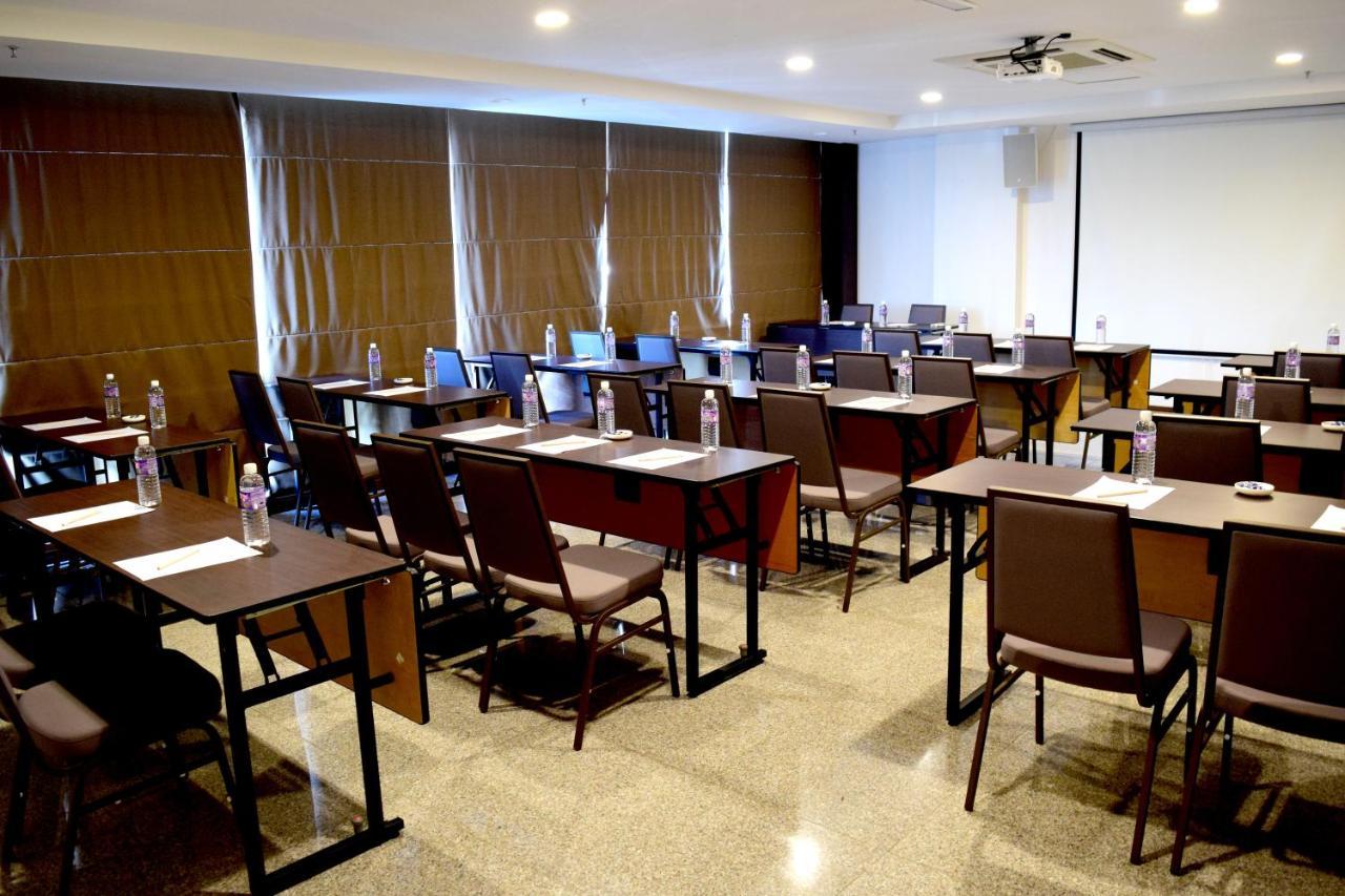 Lazenda Hotel Labuan Zewnętrze zdjęcie